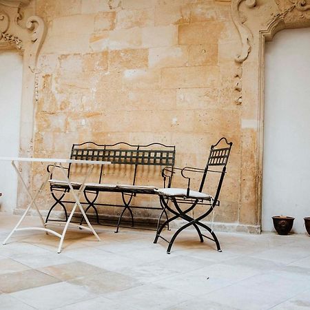 Dimora Santangelo Villa Lecce Bagian luar foto